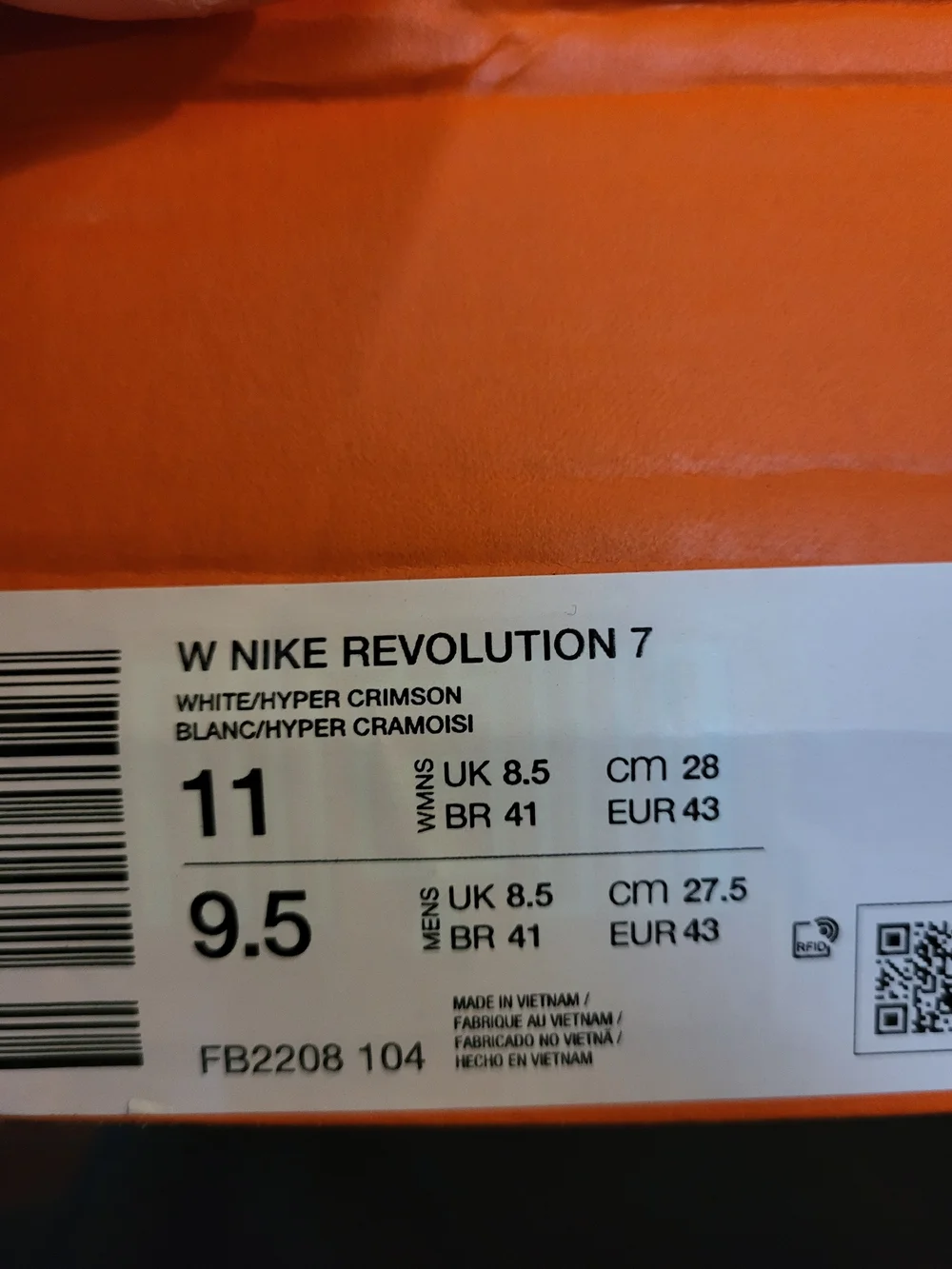 Nike Revolution 7